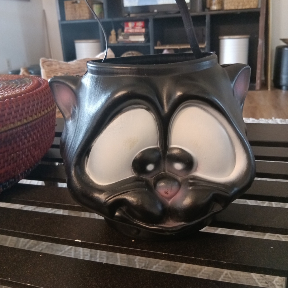 Vintage Retro Black Cat Blow Mold Halloween Candy Bucket